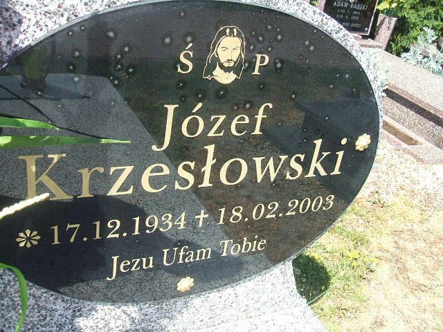 Grób Józef Krzesłowski